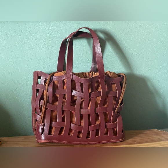 I.Magnin Handbags - Tote w/ Flat Handles Soft Leather Woven Bag w/ Canvas Bag Inside Vintage 14x9x4”